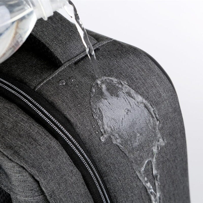 Mochila Executiva Montvani MV411 - Notebook 15`, Impermeável, Porta USB e Trava TSA