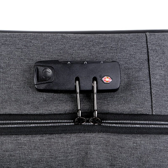 Mochila Executiva Montvani MV411 - Notebook 15`, Impermeável, Porta USB e Trava TSA